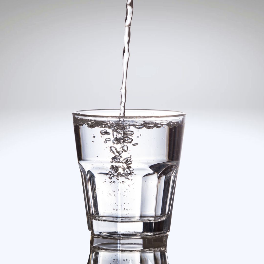 rent vatten i vattenglas